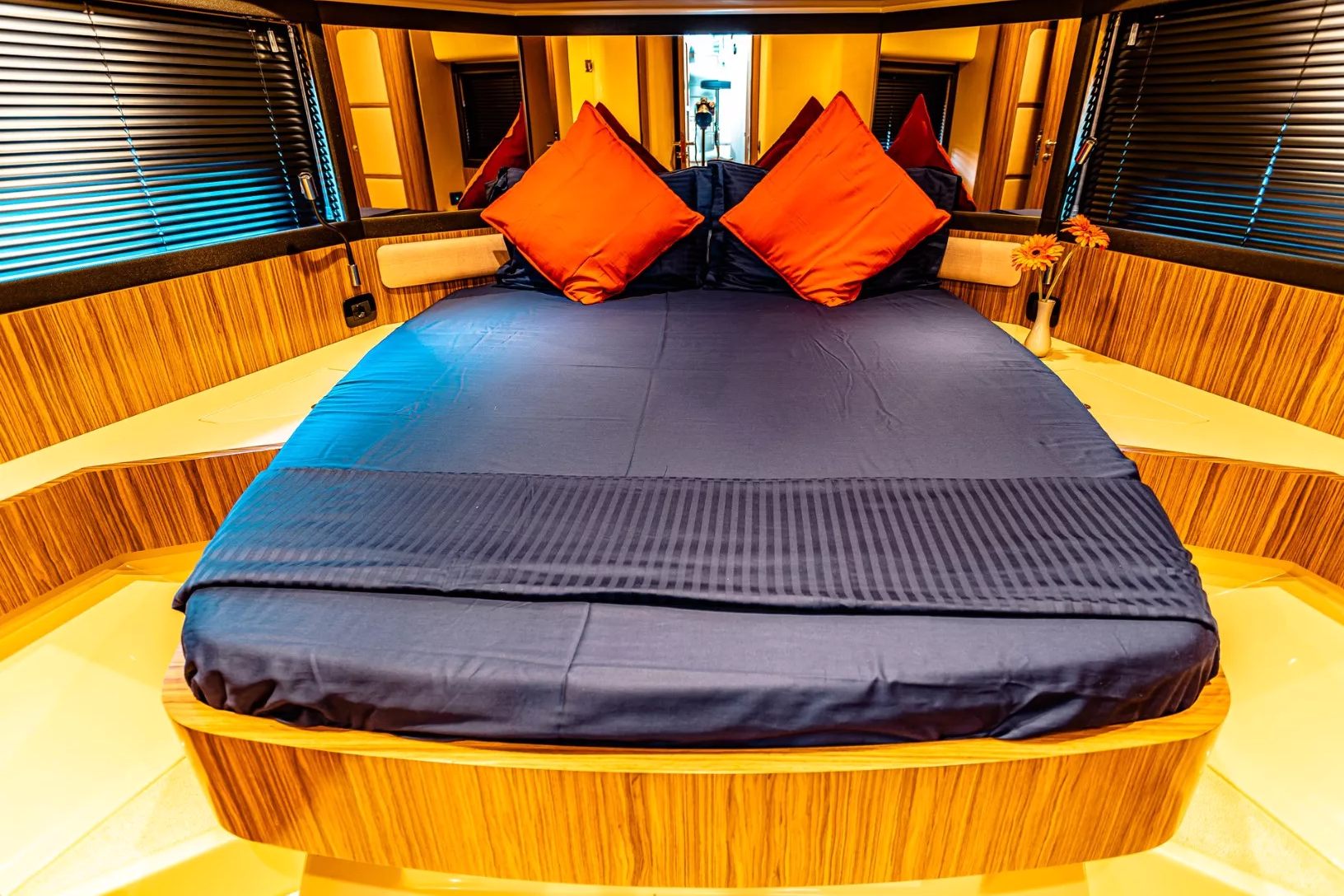 Azimut Magellano 43 ft — photo 13