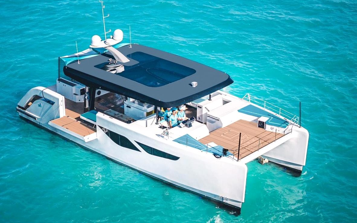 Yacht Catamaran Ozone