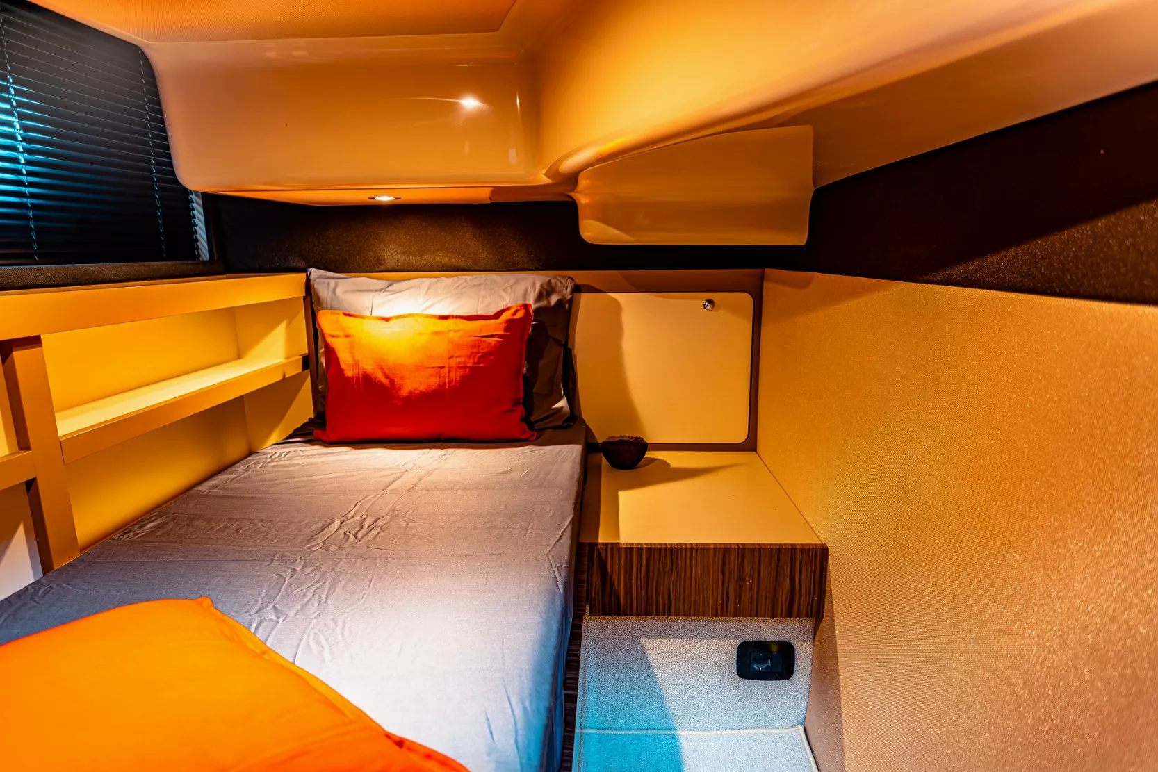 Azimut Magellano 43 ft — photo 12