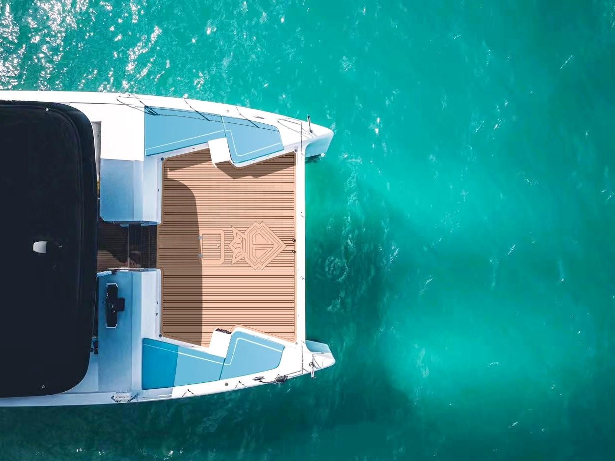Catamaran Ozone — photo 8