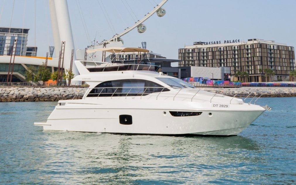 Yacht Sky Walker Oxo