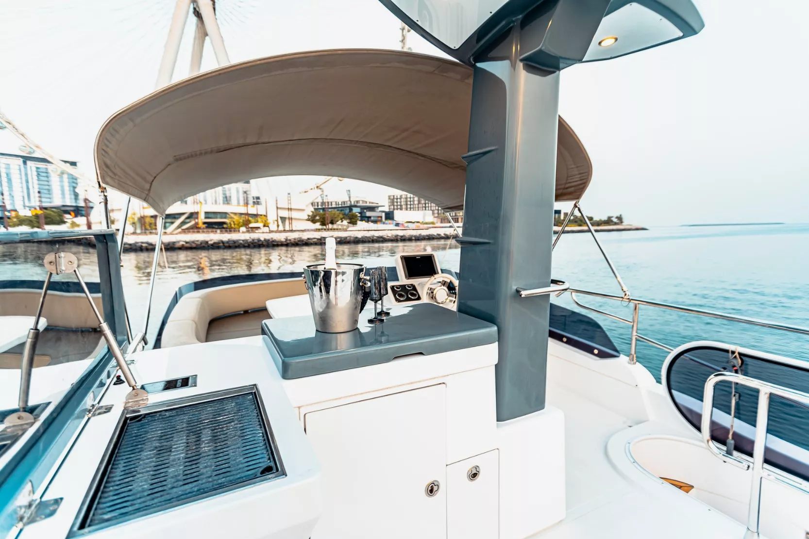 Azimut Magellano 43 ft — photo 9