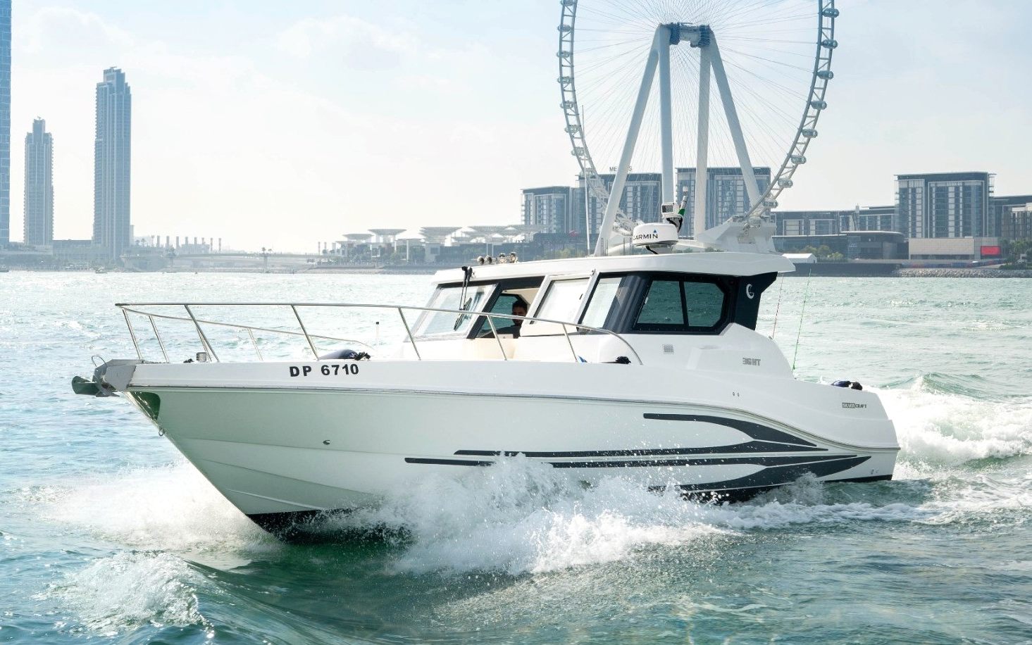 Yacht Silver Craft Storm