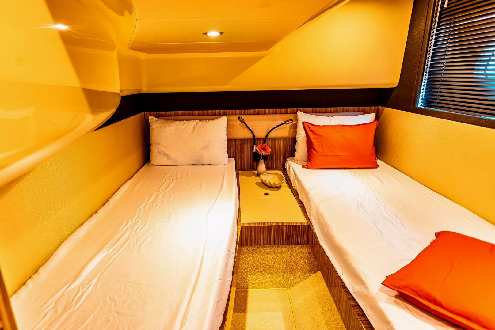 Azimut Magellano 43 ft — photo 11