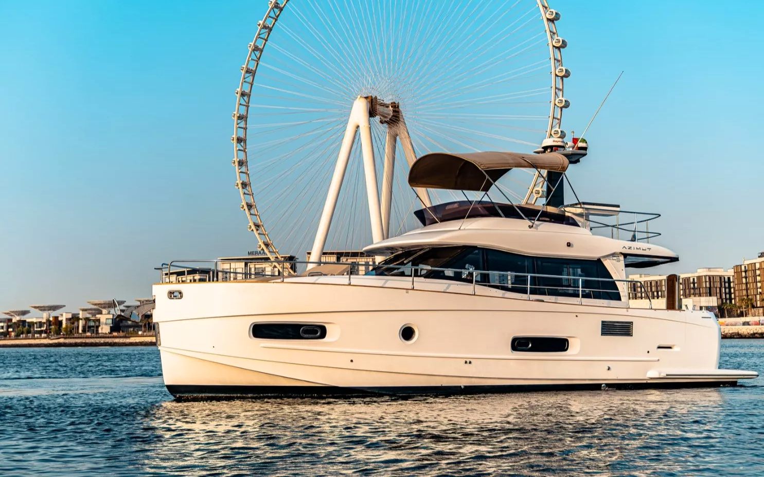 Yacht Azimut Magellano 43 ft